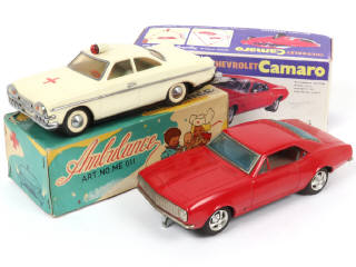 Lot 129 - DIVERS (2)