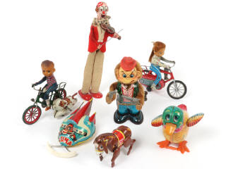 Lot 25 - DIVERS (7)