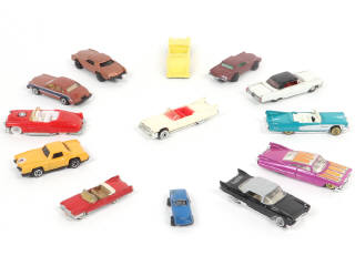 Lot 68 - DIVERS (13)