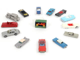 Lot 71 - DIVERS (14)