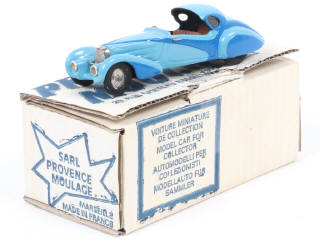 Lot 107 - AURORE MODELS (SUISSE) (1)