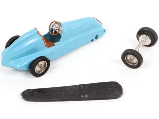 Lot 110 - AURORE MODELS (SUISSE) (1)