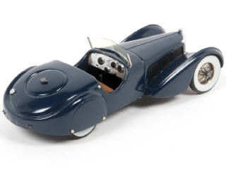 Lot 108 - AURORE MODELS (SUISSE) (1)