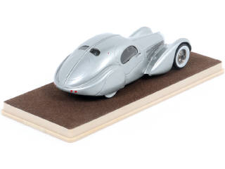 Lot 113 - AURORE MODELS (SUISSE) (1)