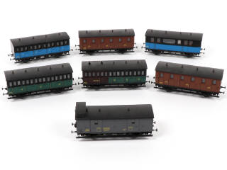 Lot 57 - R.M.A. 'HO' (FRANCE) (7)