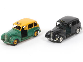 Lot 379 - DINKY TOYS (GB) (2)