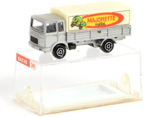 Lot 239 - MAJORETTE (FRANCE) (1)