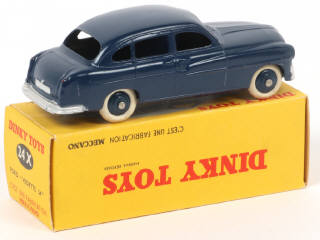 Lot 331 - DINKY TOYS (FRANCE) (1)