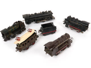 Lot 43 - DIVERS (6)