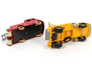 Lot 351 - DINKY TOYS (FRANCE) (2)
