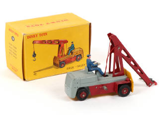 Lot 348 - DINKY TOYS (FRANCE) (1)