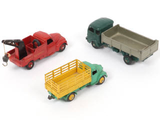Lot 352 - DINKY TOYS (FRANCE) (3)