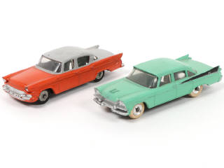 Lot 307 - DINKY TOYS (GB) (2)