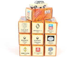 Lot 95 - HACHETTE EDITIONS (FRANCE) (10)