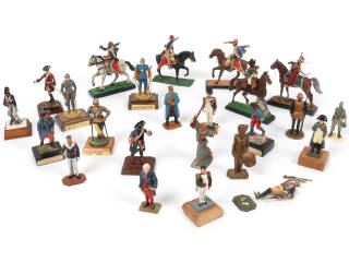 Lot 37 - DIVERS (24)