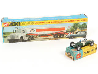 Lot 279 - CORGI TOYS (GB) (2)