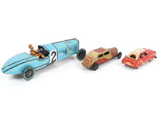 Lot 23 - DIVERS (3)