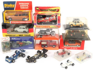 Lot 94 - DIVERS (15)