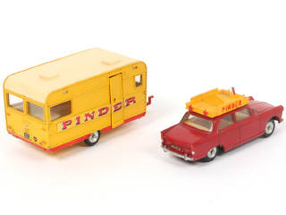 Lot 447 - DINKY TOYS (FRANCE) (2)