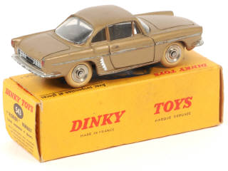 Lot 425 - DINKY TOYS (FRANCE) (1)