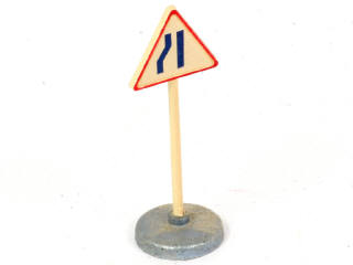 Lot 436 - DINKY TOYS (FRANCE) (1)