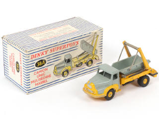 Lot 444 - DINKY TOYS (FRANCE) (1)