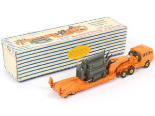 Lot 445 - DINKY TOYS (FRANCE) (1)