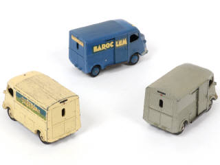 Lot 465 - DINKY TOYS (FRANCE) (3)