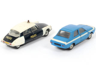 Lot 452 - DINKY TOYS (FRANCE) (2)