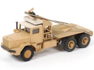 Lot 417 - DINKY TOYS (FRANCE) (1)