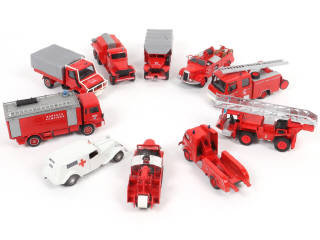 Lot 68 - DIVERS (10)