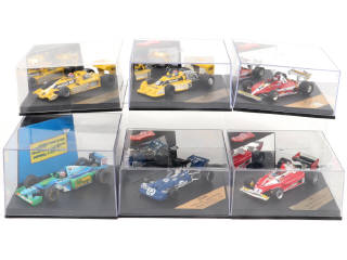 Lot 61 - DIVERS (6)