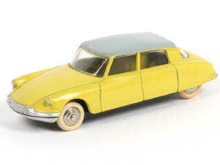Lot 238 - DINKY TOYS (FRANCE) (1)