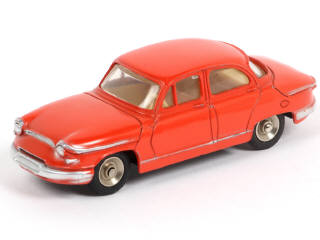 Lot 247 - DINKY TOYS (FRANCE) (1)
