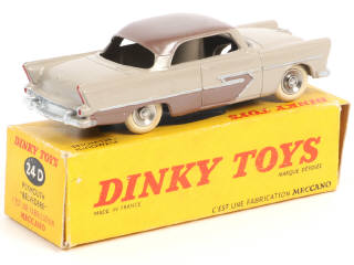 Lot 272 - DINKY TOYS (FRANCE) (1)