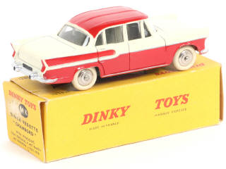 Lot 274 - DINKY TOYS (FRANCE) (1)