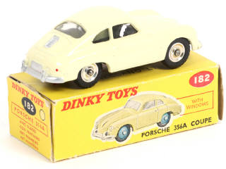Lot 127 - DINKY TOYS (GB) (1)