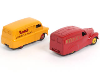 Lot 193 - DINKY TOYS (GB) (2)