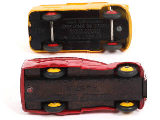 Lot 193 - DINKY TOYS (GB) (2)