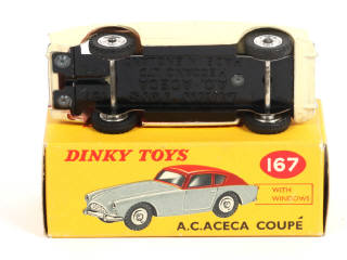 Lot 125 - DINKY TOYS (GB) (1)