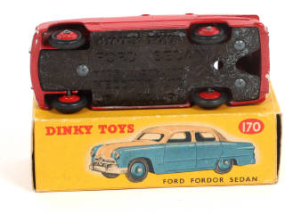 Lot 124 - DINKY TOYS (GB) (1)