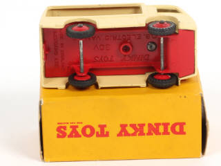 Lot 146 - DINKY TOYS (GB) (1)