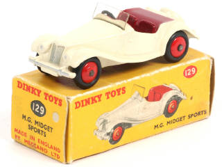 Lot 121 - DINKY TOYS (GB) (1)