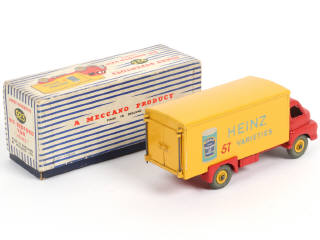 Lot 155 - DINKY TOYS (GB) (1)