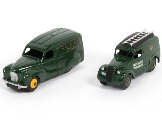 Lot 195 - DINKY TOYS (GB) (2)