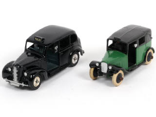 Lot 180 - DINKY TOYS (GB) (2)
