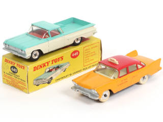 Lot 198 - DINKY TOYS (GB) (2)