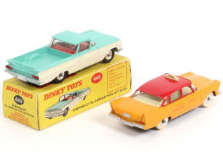 Lot 198 - DINKY TOYS (GB) (2)