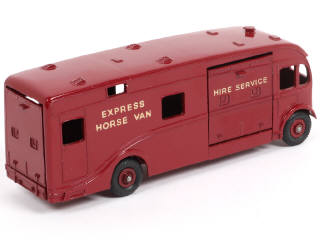 Lot 109 - DINKY TOYS (GB) (1)