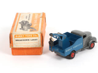 Lot 147 - DINKY TOYS (GB) (1)